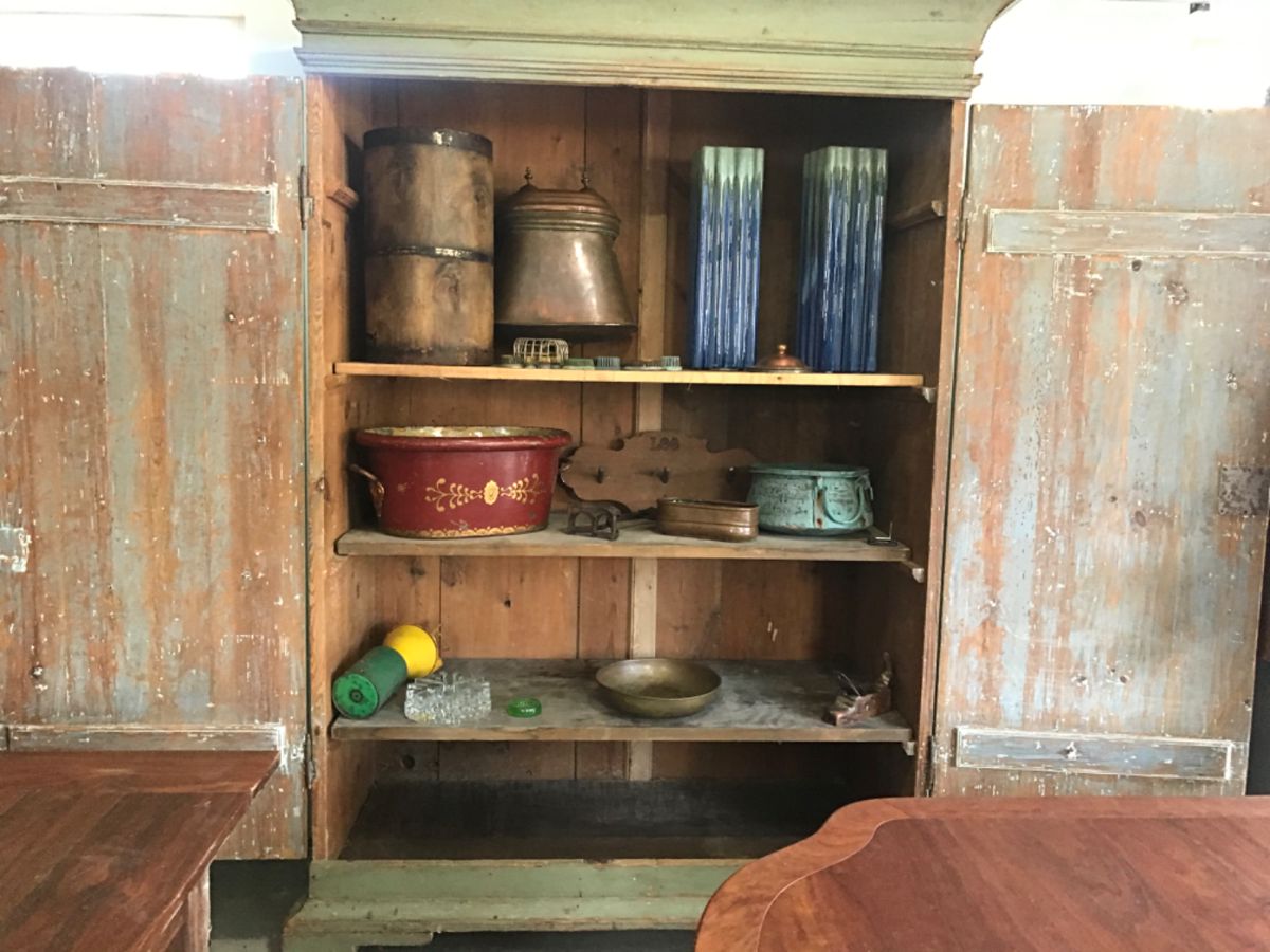 Estate Sale -Antiques and Art in Woodbury, CT starts on 11/10/2023