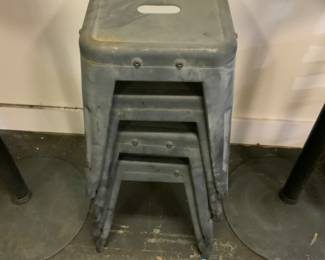 Low Metal stools set of 4 (interior/exterior)