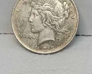5 1923 Peace Dollar. U.S. Silver Dollar