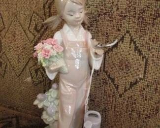 Lladro "Spring Girl" 