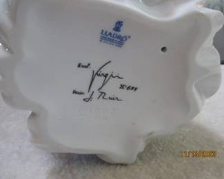 Lladro 1867 "Flower of Peace" Limited Edition.  Artist Signatures