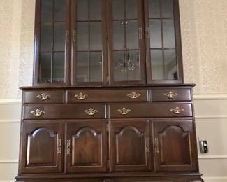 Ethan Allen Hutch
