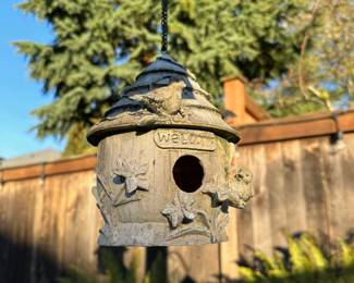 Assortment of Outdoor Birdhouse Decor