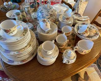 Noritake Fruit Canyon China - Dinnerware Set