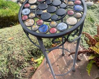 Metal/Round Tile Top Plant Stand