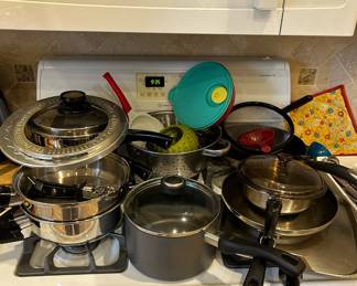 Assortment of Pots & Pans