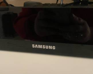 Samsung Soundbar & Subwoofer Speaker System 