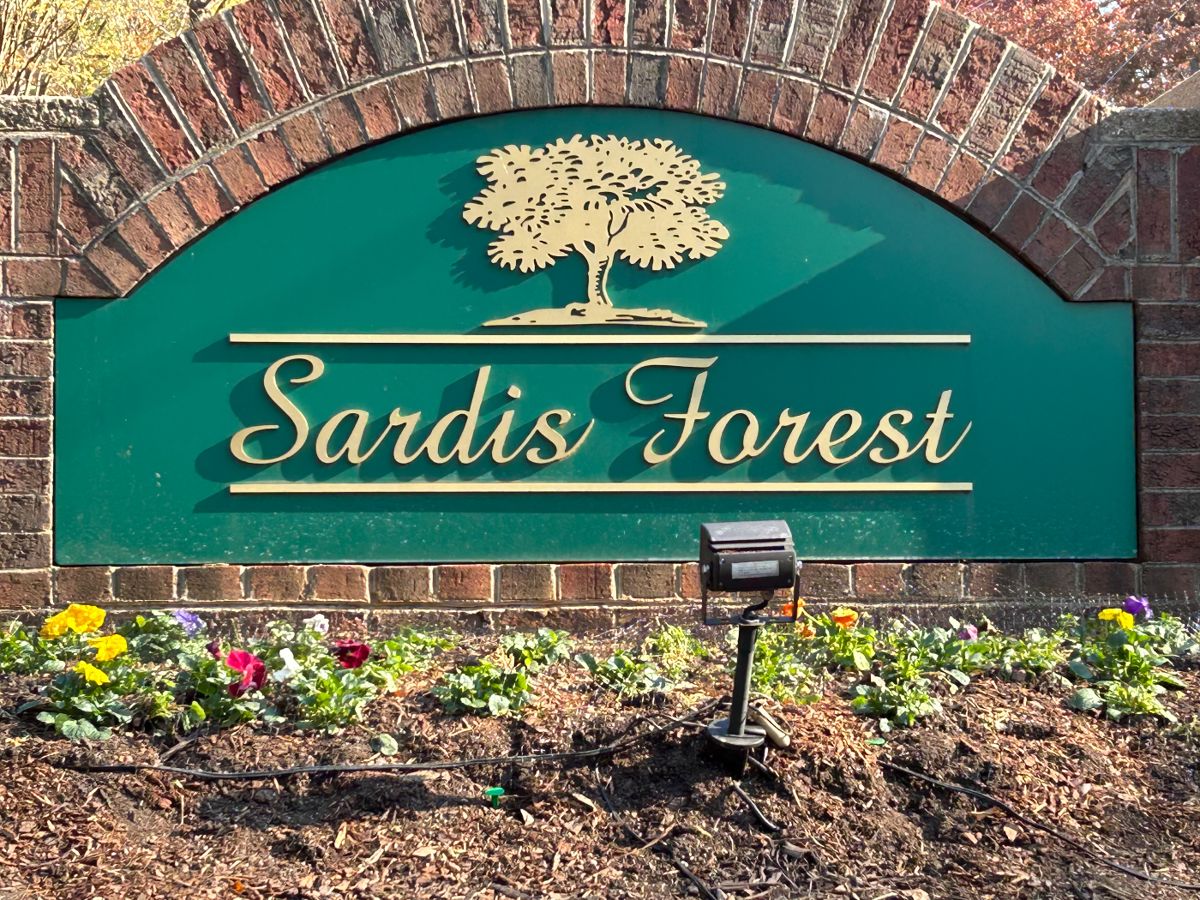 Sale located in Sardis Forest Neighborhood. Down Sardis Rd 9/10 of a mile from Pineville Matthews Rd (RT 51)
