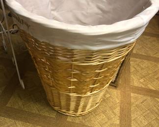 LAUNDRY BASKET