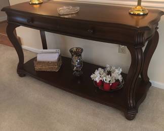 SOFA TABLE AND PAIR OF LAMPS