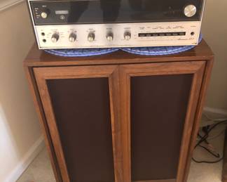 STEREO MASTER RECEIVER AND H H SCOTT SPEAKERS