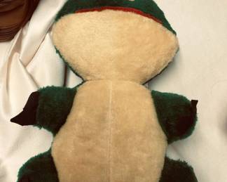 STUFFED FROG