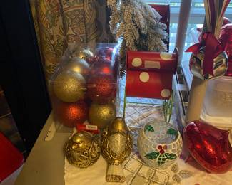 Christmas - ornaments & candle holder, sleigh with Christmas tree, unopened ornament set