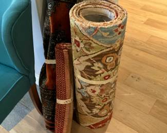 Miscellaneous sizes of rugs 