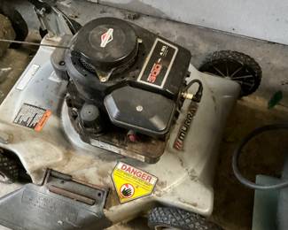 Garage - lawn mower
