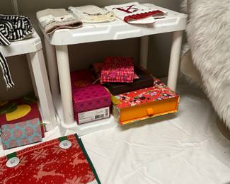 Laundry Room - Hand towels & miscellaneous 