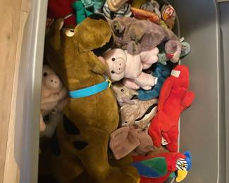 Christmas - Tote of Beanie Babies - sold individually 