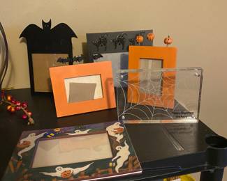 Christmas Room - Halloween frames