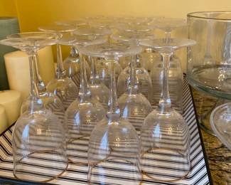 Dining area - set of wine glass & tray