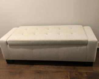 Hallway storage bench 