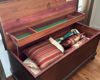 Lane Cedar Chest