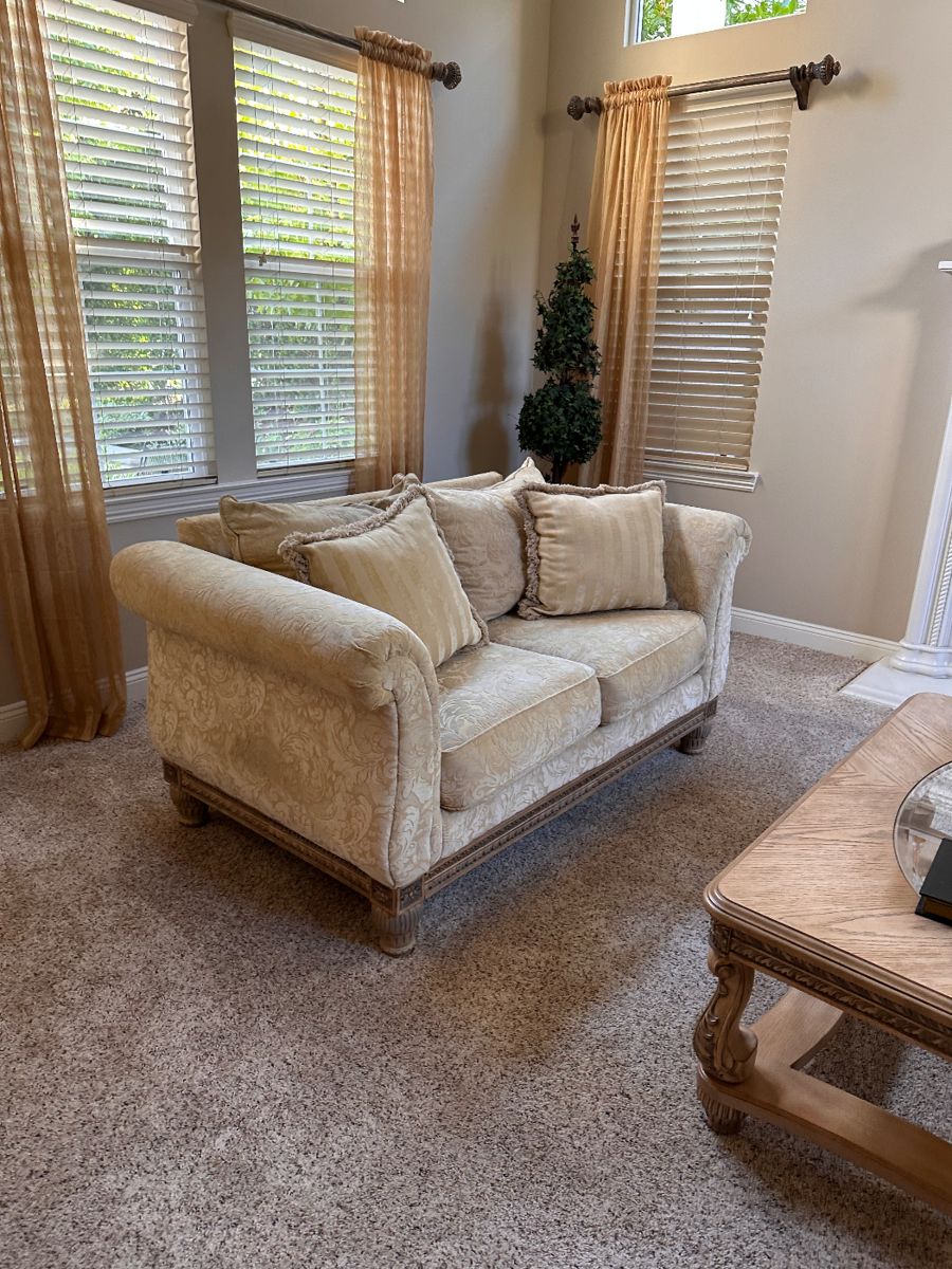 HUGE MOORPARK ESTATE SALE in Moorpark, CA starts on 11/11/2023