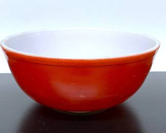 Large vintage red Pyrex mixing bowl 