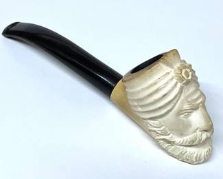 Meerschaum smoking pipe of carved Sultan's head  .......To register in order to place bids go to www.capitolsalesservices.hibid.com