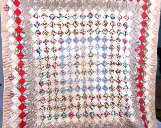 Early 1900s hand sewn quilt 