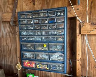 hardware organizer and hardware