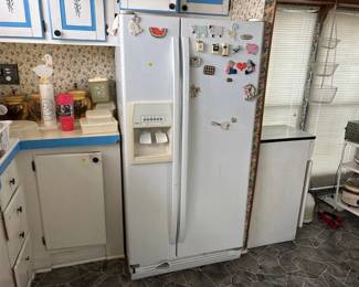 side by side refrigerator