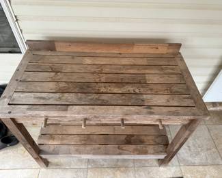 47	$100 	
Outdoor potting garden work table 48x24x36	