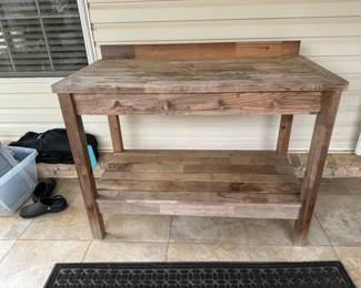 47	$100 	
Outdoor potting garden work table 48x24x36	