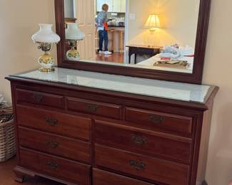 34	$299 	
Solid wood Link Taylor 9 drawers with mirror 57Wx19Dx56T	
