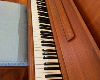 9B	Rare Yamaha upright teak piano U7 H 2487258									
60Wx26Dx51T	- $3,995