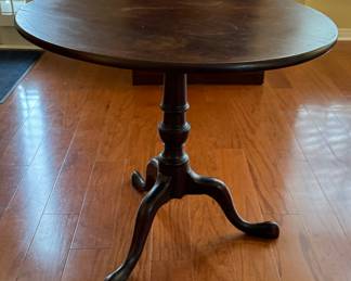11	$275 	
Antique round drop front table 32Dx29T									
