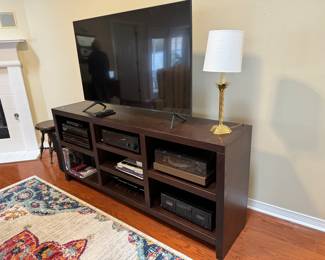 14	$220 	
Entretainment center 73Wx16 1/2Dx30T LR		