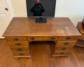 29	$175 	
Ethan Allen wood desk Chippendale style pulls 	