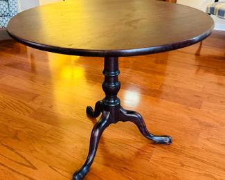 11	$275 	
Antique round drop front table 32Dx29T									
