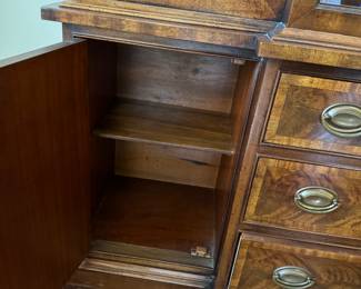 8	$395 	
Hickory NC China cabinet inlaid band 81Tx52Wx13 1/2D	