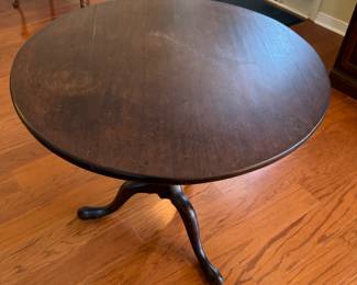 11	$275 	
Antique round drop front table 32Dx29T									
