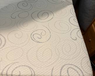 27	$300 	
Blue sleeper sofa 70Wx36Dx35T very good condition	