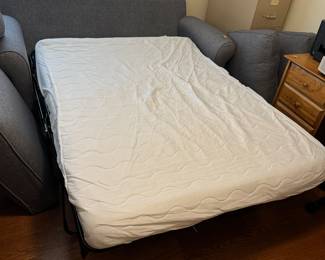 27	$300 	
Blue sleeper sofa 70Wx36Dx35T very good condition	