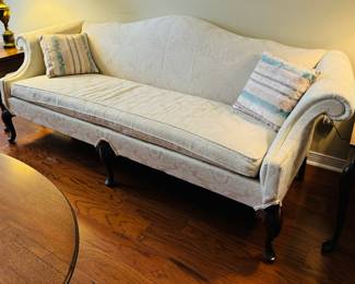 3	$295 	
Couch cream 80Wx31Dx30T	