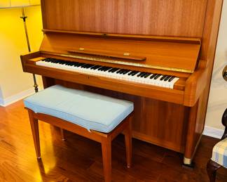 9B	Rare Yamaha upright teak piano U7 H 2487258									
60Wx26Dx51T	- - $3995	