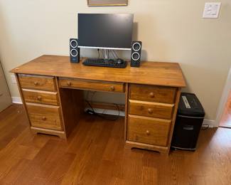 26B 	$250 	
Real Pine wood desk 7 drawers 62x23x29T		