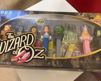 Wizard of Oz Pez missing 1 