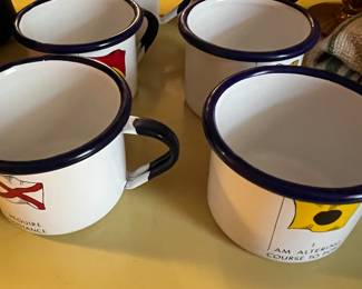Collective set of cups 