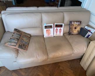 Light cream leather couches 