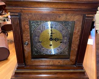 Howard Miller 2 jewels lock